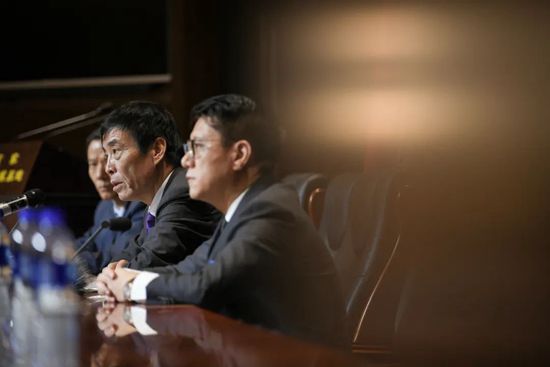 岳伦系列